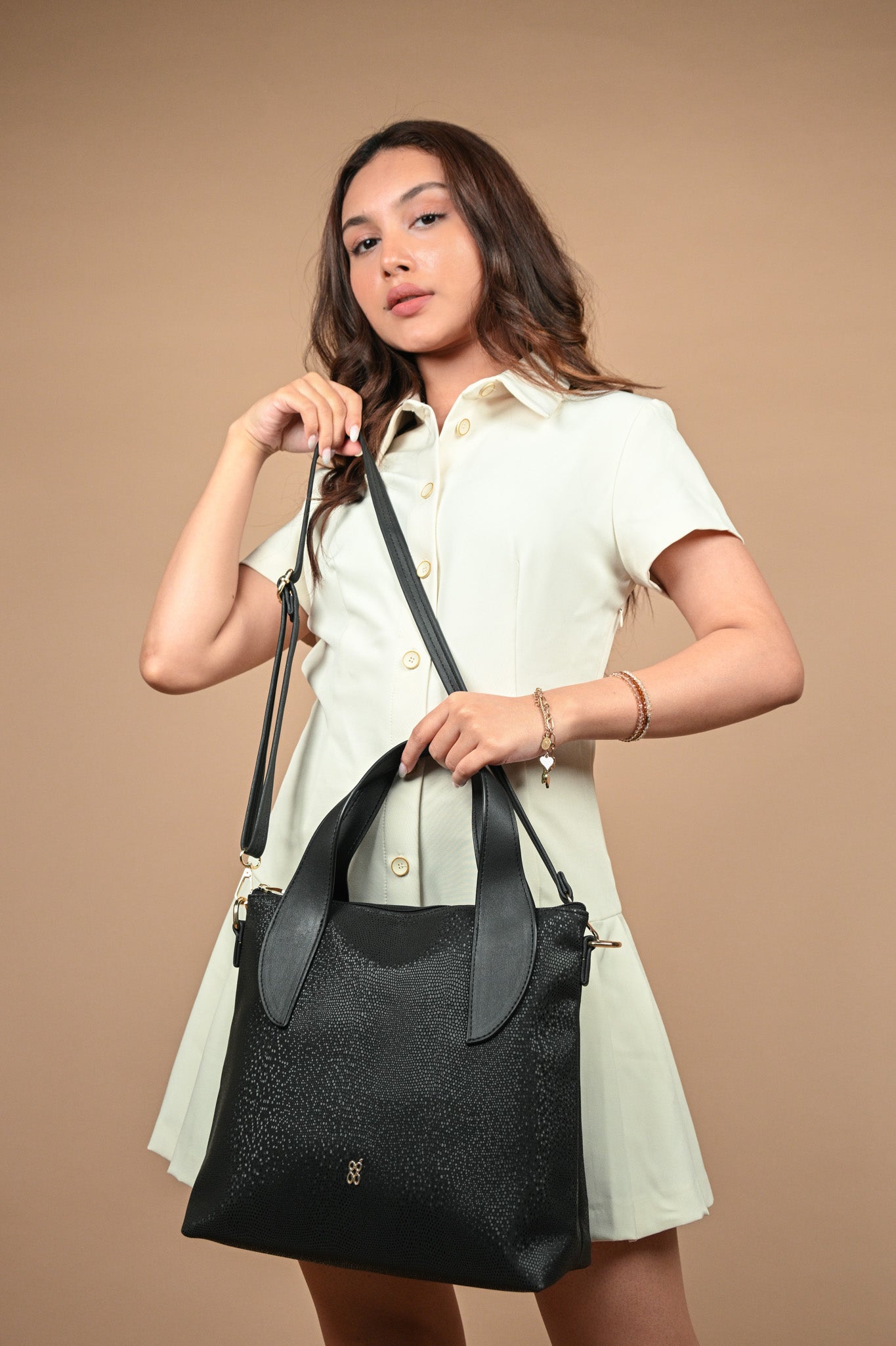 Roxburgh Black Medium Tote Bags